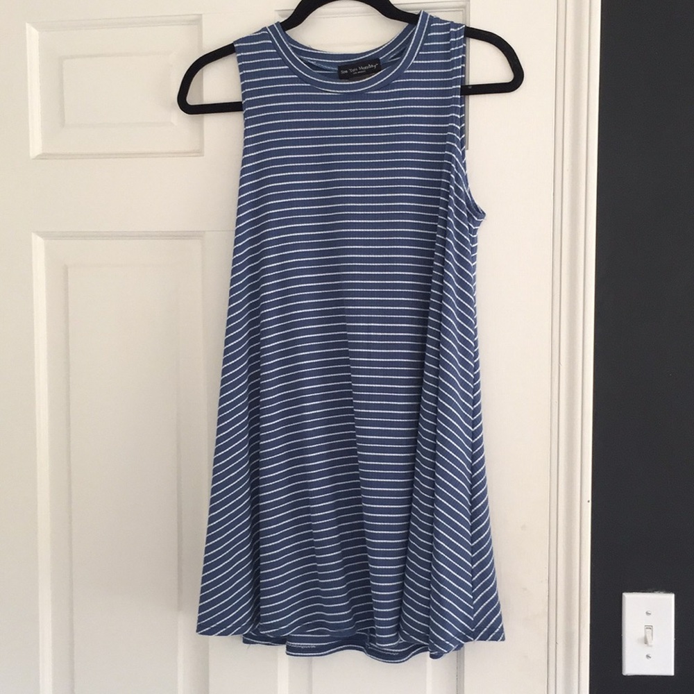 BLUE AND WHITE DRESS